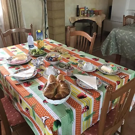 Garzia Bed & Breakfast *
